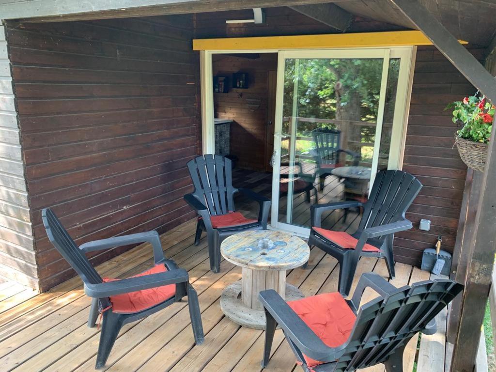 Les Petits Chalets De Dudu La Voulte-sur-Rhone Номер фото